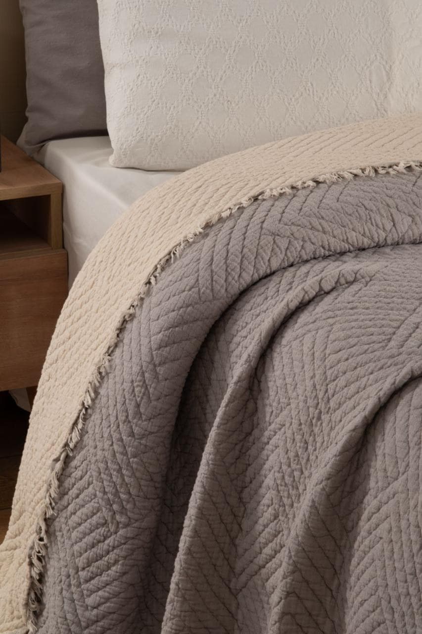 Couvre lit Valence , couvre lit 260/240cm